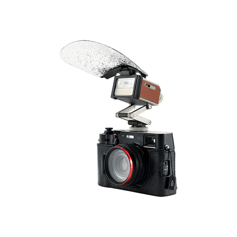Harlowe Pocket Flash bi-color LED and flash kit detail.