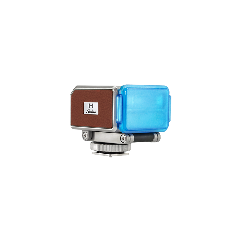 Harlowe Pocket Flash creative kit accessory detail.