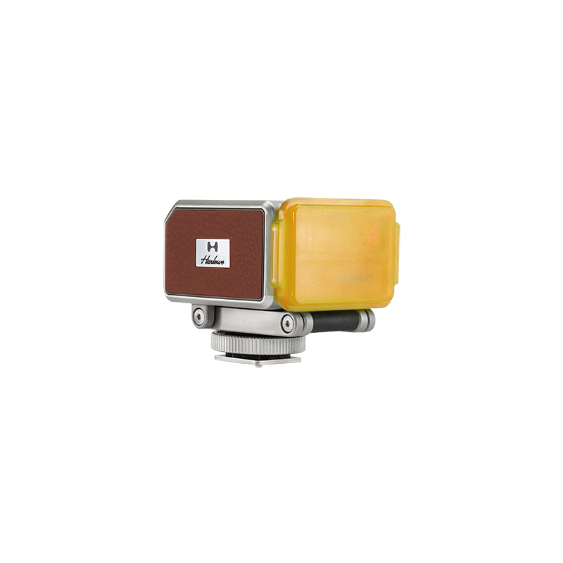 Harlowe Pocket Flash on-camera light product detail.