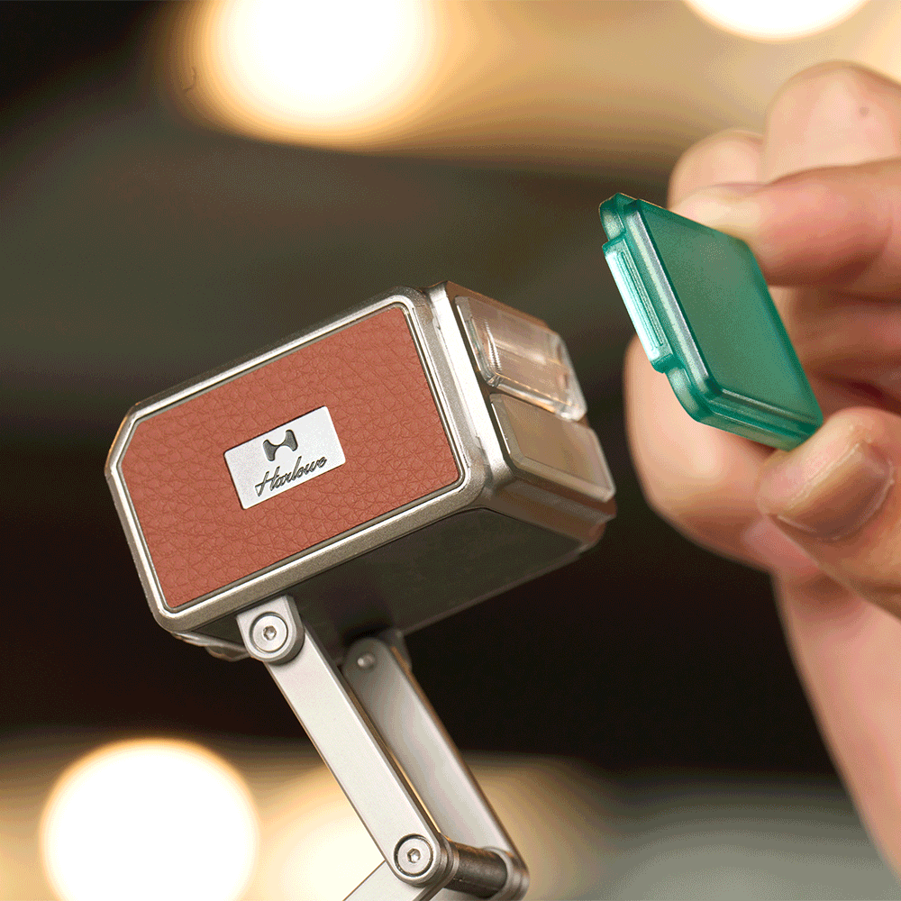 harlowe-pocket-flash-led-light-orange-hand-held