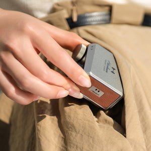 フォトフラッシュ Harlowe Pocket Flash with On-Camera Flash & Bi-Color LED Light