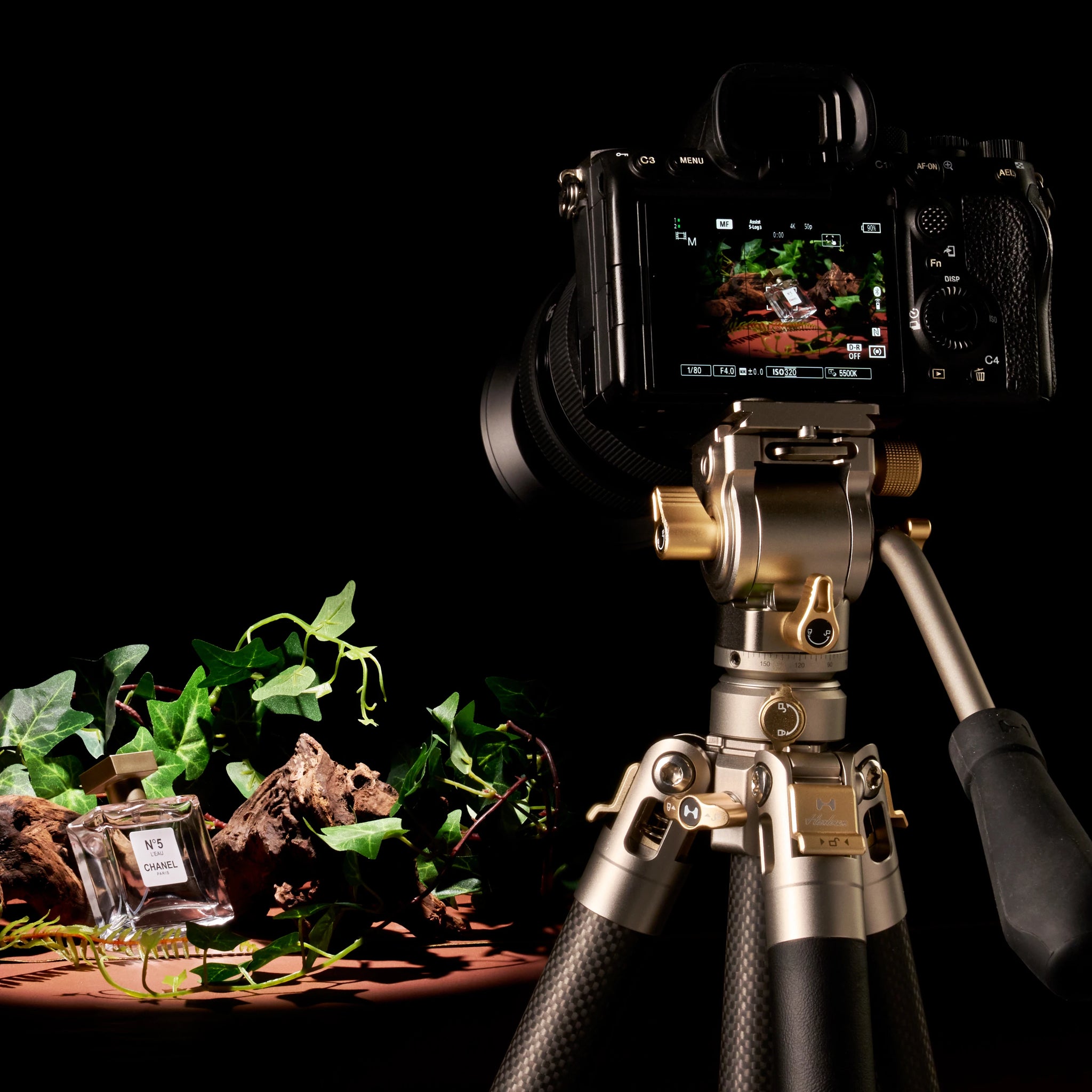harlowe-rocketair-3000X3000-desktop-product-photography