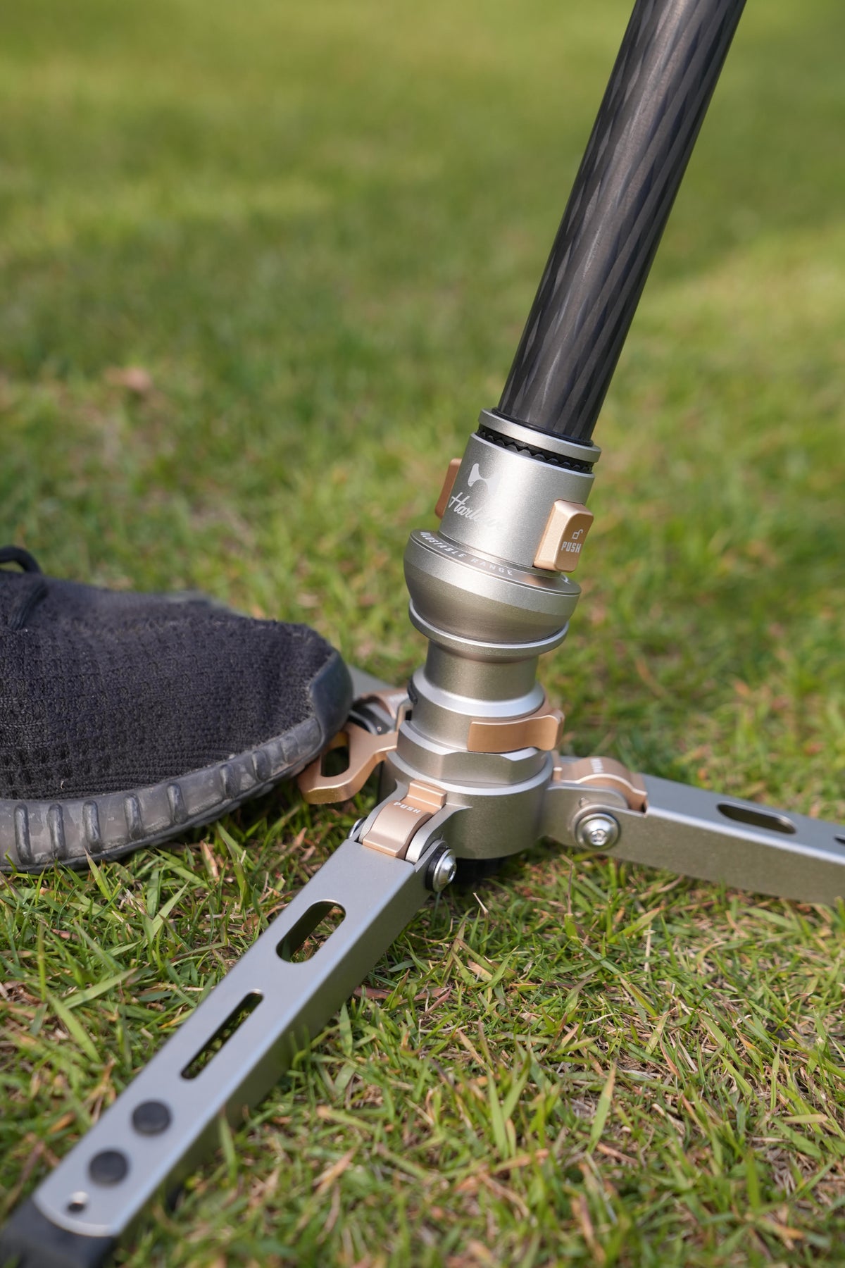 Pedal-release base detail